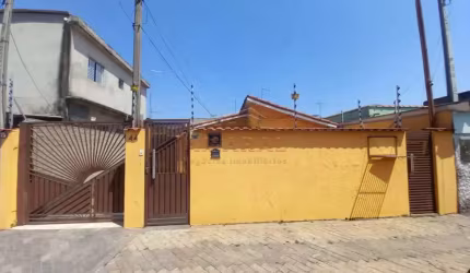 Casa com 2 quartos à venda na Rua Expedicionário Emílio Rodrigues da Silva, Vila Amorim, Suzano, 117 m2 por R$ 460.000