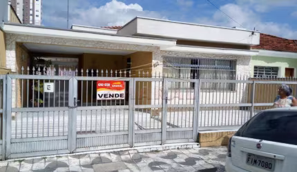 Casa com 2 quartos para alugar na Rua Portugal Freixo, Centro, Suzano, 142 m2 por R$ 5.000