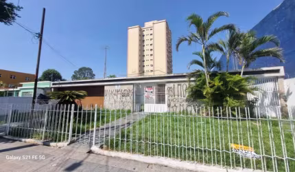 Casa com 3 quartos para alugar na Rua Monsenhor Nuno, Centro, Suzano, 352 m2 por R$ 15.000