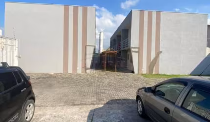 Casa em condomínio fechado com 2 quartos à venda na Rua Augusto Regueiro, Jundiapeba, Mogi das Cruzes, 65 m2 por R$ 250.000