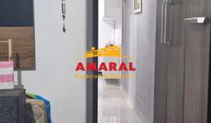 Casa com 2 quartos à venda na Rua Santana, Vila Figueira, Suzano, 70 m2 por R$ 450.000