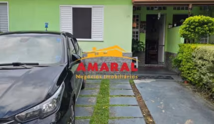 Casa em condomínio fechado com 2 quartos à venda na Rua Gato Cinzento, Vila Urupês, Suzano, 150 m2 por R$ 425.000