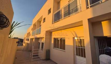 Casa com 2 quartos para alugar na Rua Yakushigim, Vila Amélia, Poá, 71 m2 por R$ 2.100