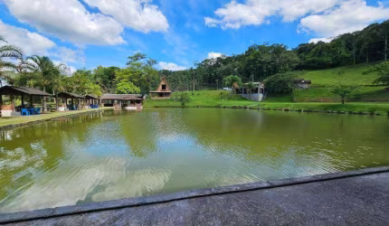 Sítio com 3 dormitórios à venda, 50366 m² por R$ 1.700.000,00 - Vila Itoupava - Blumenau/SC