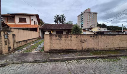 Casa com 4 dormitórios à venda, 250 m² por R$ 900.000,00 - Escola Agrícola - Blumenau/SC