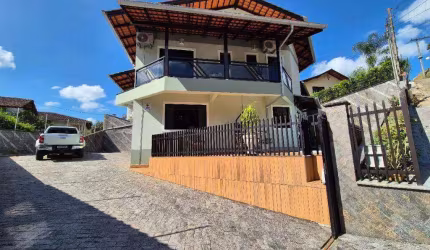 Casa com 6 dormitórios à venda, 375 m² por R$ 995.000,00 - Progresso - Blumenau/SC