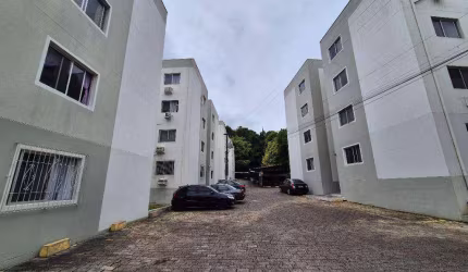 Apartamento com 3 dormitórios à venda, 65 m² por R$ 330.000,00 - Escola Agrícola - Blumenau/SC
