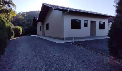 Casa com 3 dormitórios para alugar, 150 m² por R$ 2.670,00/mês - Itoupava Central - Blumenau/SC