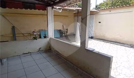 Casa térrea com 5 quartos à venda em Santa Cruz - RJ