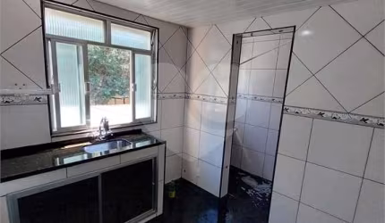Apartamento com 2 quartos para locação em Campo Grande - RJ
