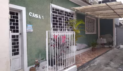 Casa de vila com 3 quartos à venda em Realengo - RJ