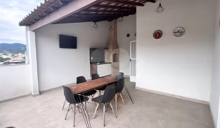 Condomínio com 3 quartos à venda em Campo Grande - RJ