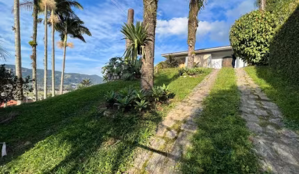 Casa com 3 quartos à venda na Nilton Jacob Broering, 1, Centro, Santo Amaro da Imperatriz por R$ 1.780.000