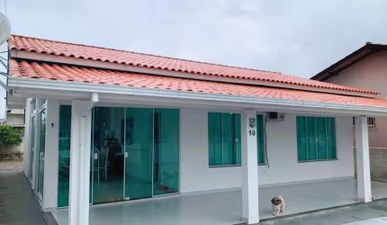 Casa com 3 quartos à venda na Rua Tradição, 10, Pinheira, Palhoça por R$ 695.000
