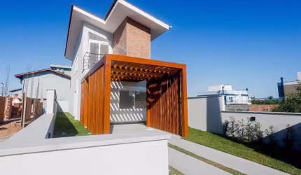 Casa com 3 quartos à venda na Rua Valdemiro José Vieira, 01, Campeche, Florianópolis por R$ 1.220.000
