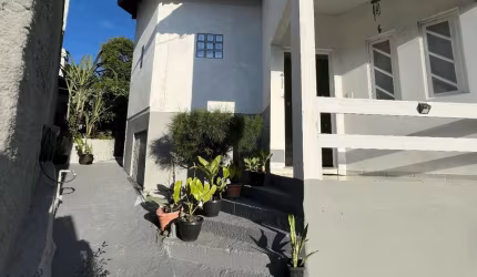 Casa com 3 quartos à venda na Francisco José Ramos, 170, Itacorubi, Florianópolis por R$ 998.000