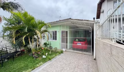 Casa com 3 quartos à venda na Professora Orlandina Olivia da Silva, 358, Potecas, São José por R$ 420.000