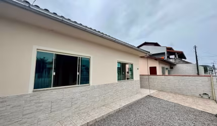 Casa com 3 quartos à venda na Vila Real, 151, Forquilhas, São José por R$ 550.000
