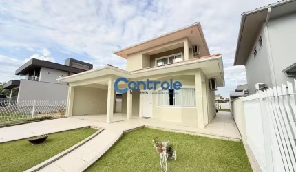 Casa com 3 quartos à venda na Rua das Azaléias, 136, Pedra Branca, Palhoça por R$ 1.600.000