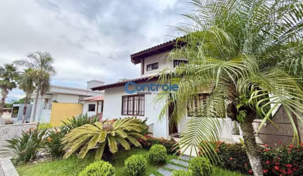 Casa com 3 quartos à venda na Rua das Figueiras, 580, Pedra Branca, Palhoça por R$ 2.100.000