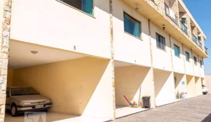 CASA A VENDA EM CONDOMÍNIO FECHADO NA VILA FORMOSA, 03 DORMITÓRIOS, 02 VAGAS !!