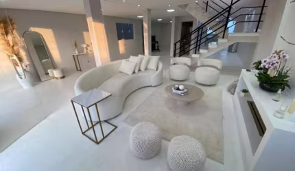 LINDA CASA EM CONDOMINIO FECHADO EM MOGI DAS CRUZES, 03 SUITES, 263 METROS DE AC ! ! !