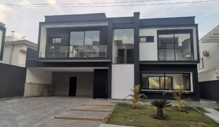 CASA EM CONDOMÍNIO FECHADO EM MOGI, NOVA, 04 SUÍTES, PISCINA, ÁREA GOURMET !!