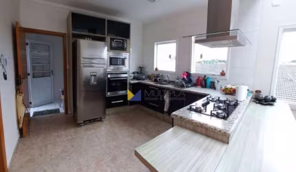 Sobrado com 3 dormitórios à venda, 189 m² por R$ 900.000,00 - Jardim Santa Clara - Guarulhos/SP