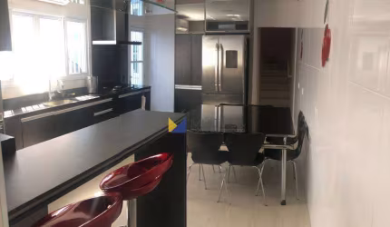 Casa com 4 dormitórios à venda, 174 m² por R$ 950.000,00 - Ponte Grande - Guarulhos/SP