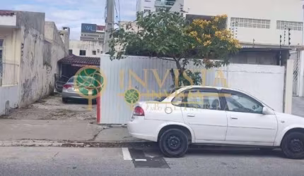 Terreno com viabilidade comercial e residencial à venda no Estreito.