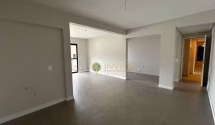 Apartamento novo com 3 quartos no bairro Saco Grande.