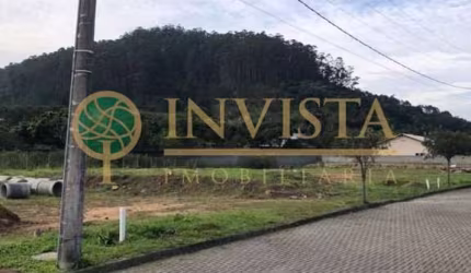 Terreno com 491m² à venda em condomínio fechado em Canasvieiras.