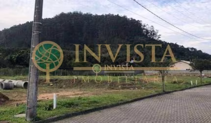 Terreno com 491m² à venda em condomínio fechado em Canasvieiras.