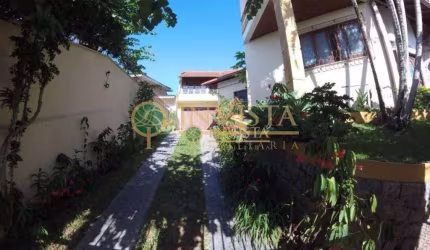 Casa Residencial à venda, Coqueiros, Florianópolis - CA1072.