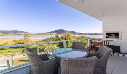 Vista Mar, 3 quartos, terraço privativo com Jacuzzi e 3 vagas no João Paulo - Á venda em Florianópolis