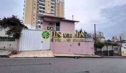 Casa Residencial à venda, Barreiros, São José - CA0175.