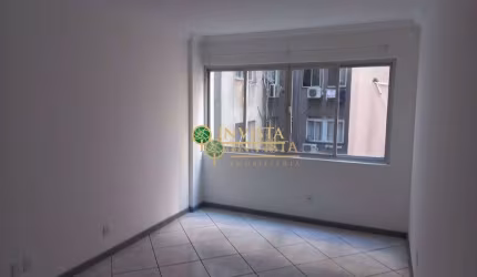 Localizado no Centro da cidade com 3 quartos à venda.