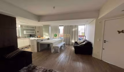 À venda | Mobiliado, 2 quartos, 69m² e 1 vaga de garagem - Lagoa da Conceição, em Florianópolis.