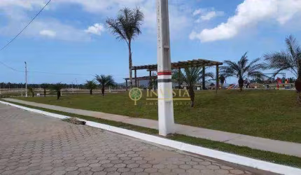 No Loteamento Bosque Imbituba, com 476m² pronto para construir.