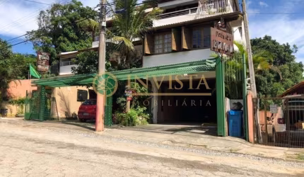 Mobiliada, 13 suítes e 9 vagas na Lagoa da Conceição - Á venda em Florianópolis