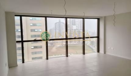 Sala Comercial com 35,47m² e 1 vaga no Estreito - À venda em Florianópolis.