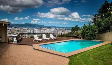 No Bosque das Mansões, 4 quartos. piscina privativa, academia, área de lazer, 3 vagas de garagem - À venda em São José