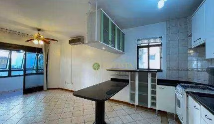 Semi mobiliado com 2 quartos e 1 vaga à venda em Jurerê.