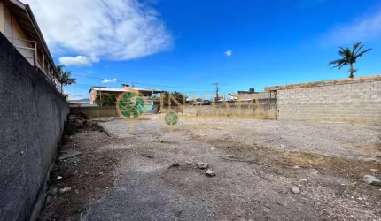 Terreno com 435m² à venda na Tapera.