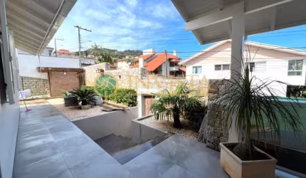 Casa Residencial à venda, Agronômica, Florianópolis.