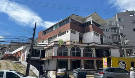 Loja comercial com 153m² - Locação no bairro Saco dos Limões.