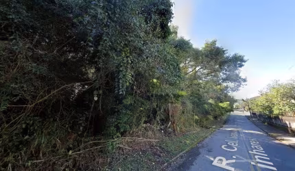 Terreno com área total de 28.315,89 m² em Coqueiros - Á venda em Florianópolis.
