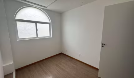 Loja Comercial com 2 pavimentos, 78m² e 1 vaga de garagem - Locação no bairro Estreito.