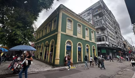 Loja Comercial com 180m² - Locação no Centro de Florianópolis.