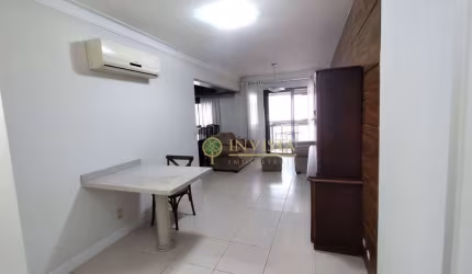 Locação | 2 quartos, Andar alto, Semi mobiliado e 2 vagas de garagem - Centro, Florianópolis.